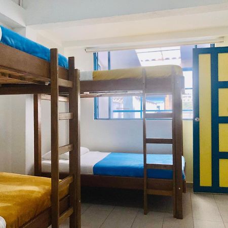 Hostal Casa Lantana La Candelaria Богота Екстериор снимка