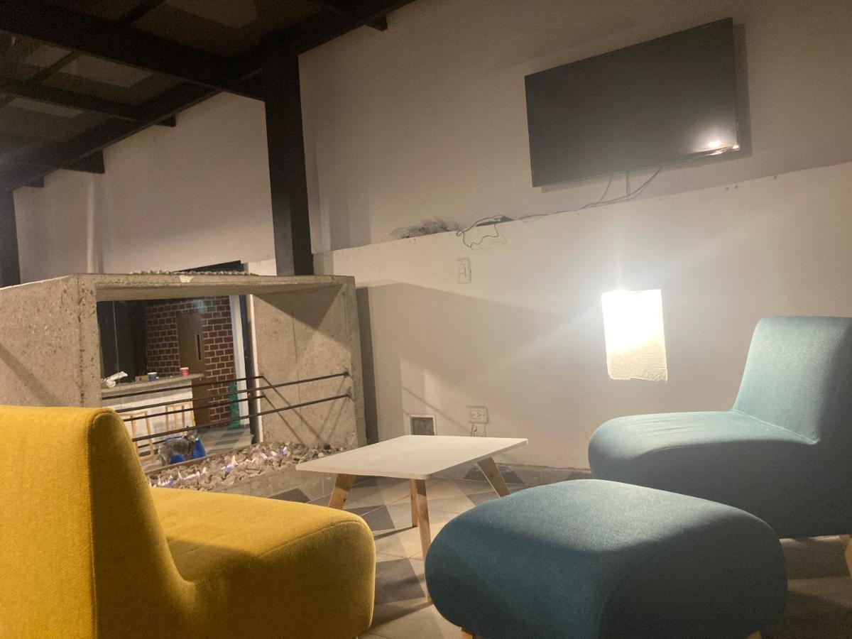 Hostal Casa Lantana La Candelaria Богота Екстериор снимка