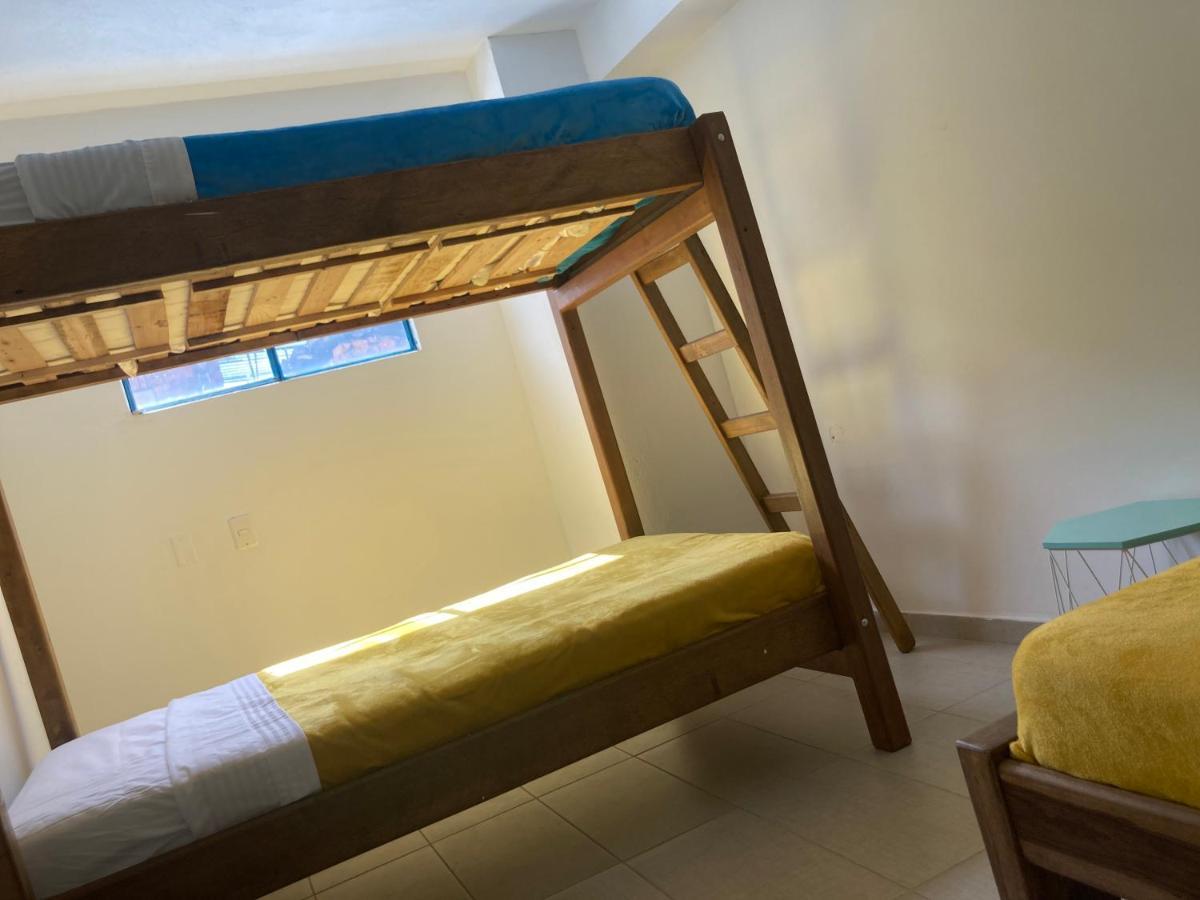 Hostal Casa Lantana La Candelaria Богота Екстериор снимка