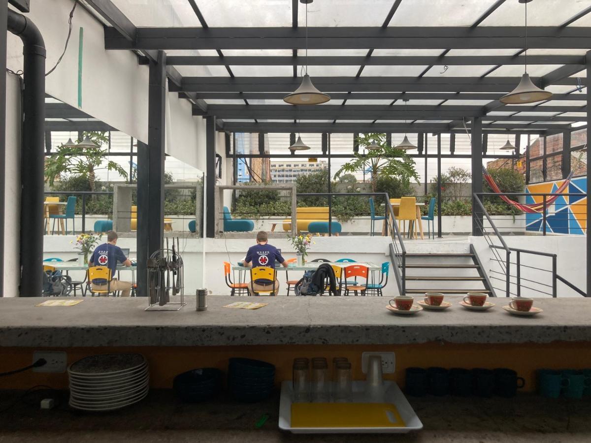Hostal Casa Lantana La Candelaria Богота Екстериор снимка