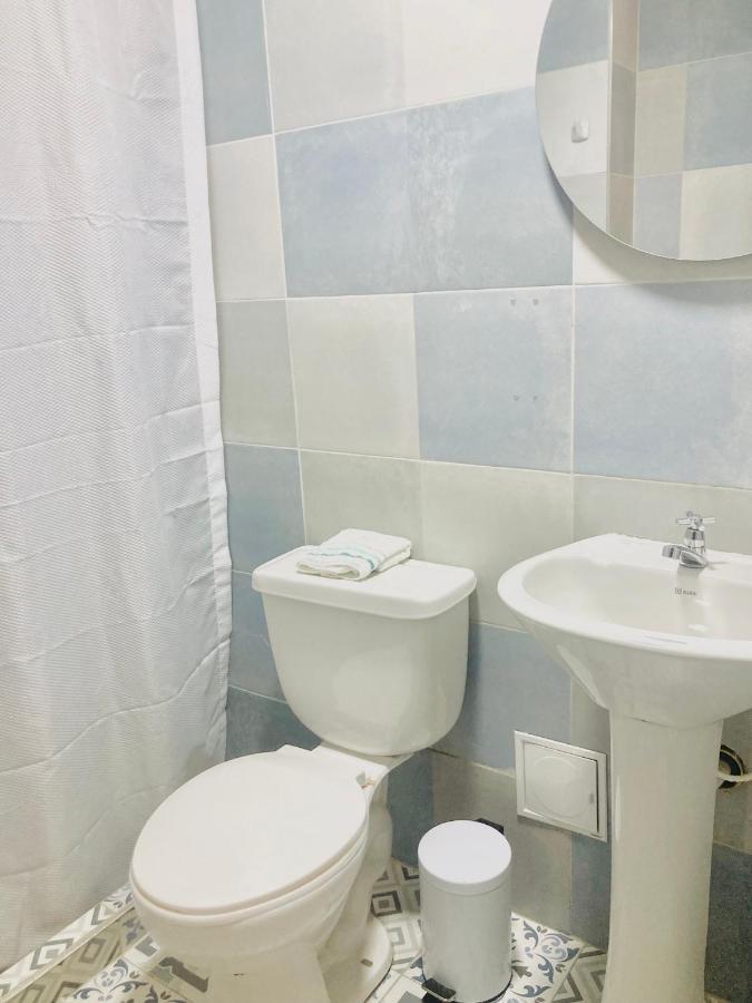 Hostal Casa Lantana La Candelaria Богота Екстериор снимка