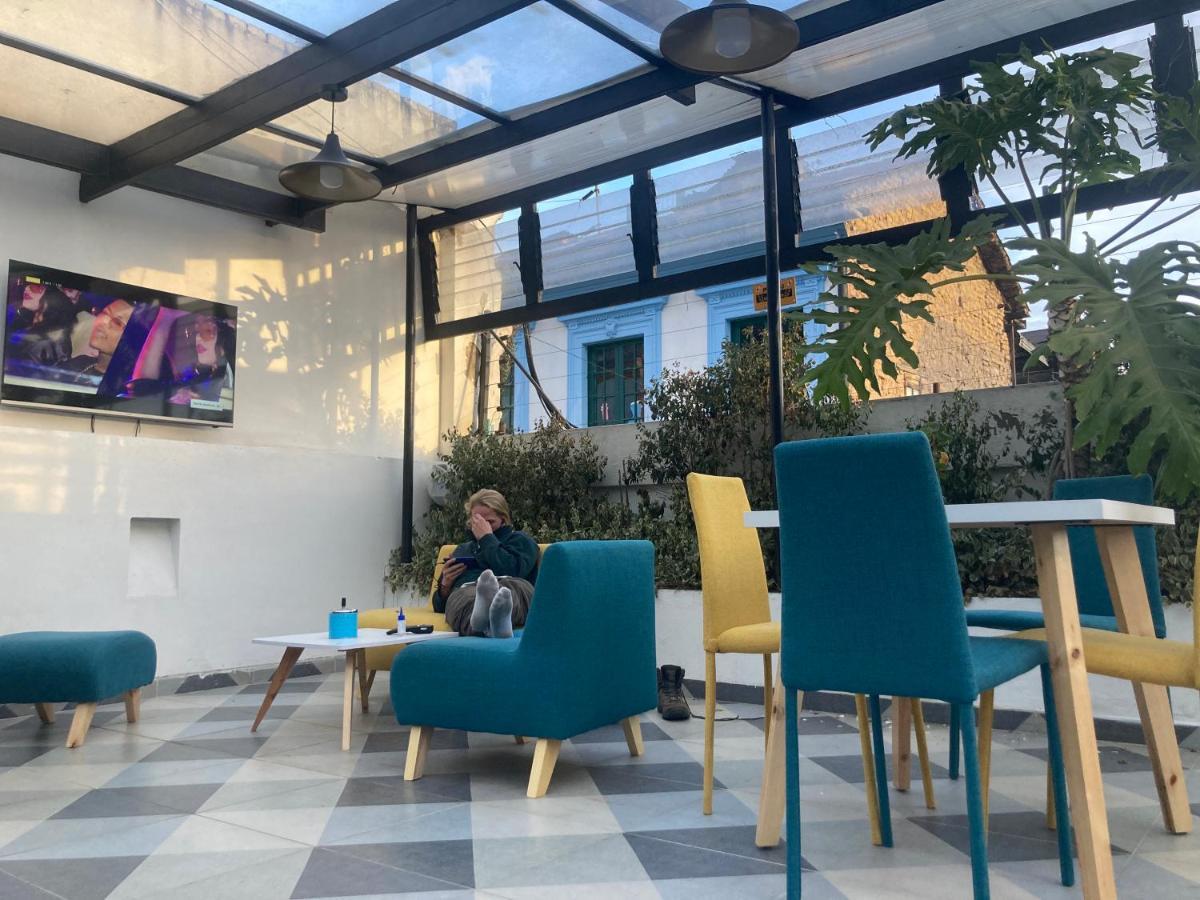 Hostal Casa Lantana La Candelaria Богота Екстериор снимка