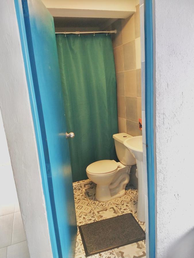 Hostal Casa Lantana La Candelaria Богота Екстериор снимка