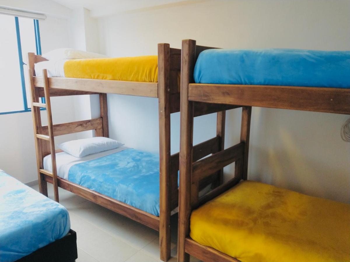 Hostal Casa Lantana La Candelaria Богота Екстериор снимка