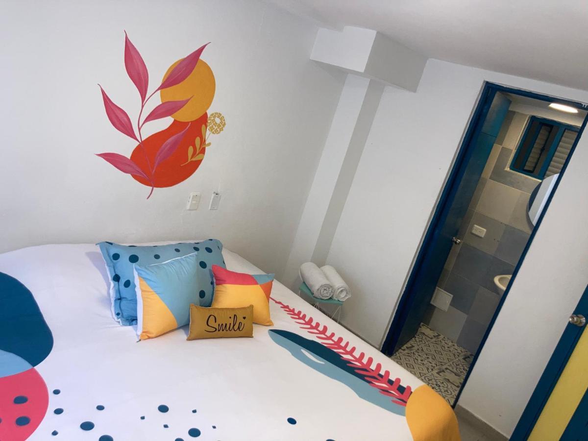 Hostal Casa Lantana La Candelaria Богота Екстериор снимка
