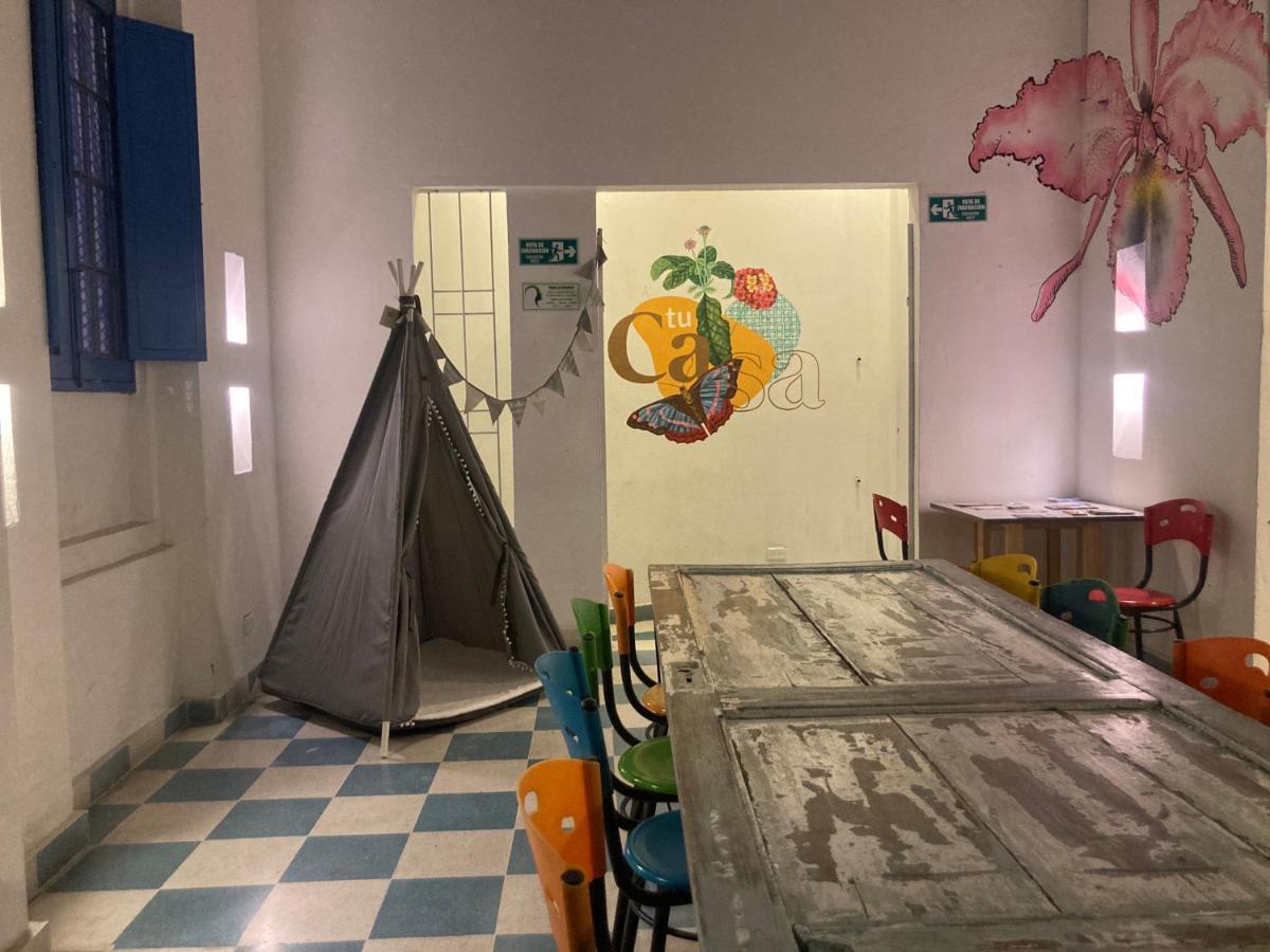 Hostal Casa Lantana La Candelaria Богота Екстериор снимка