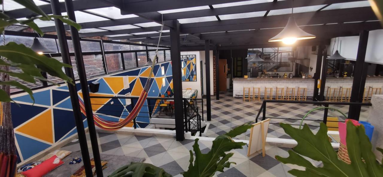 Hostal Casa Lantana La Candelaria Богота Екстериор снимка